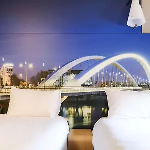 Hotel Ibis Gerland Merieux, Lione
